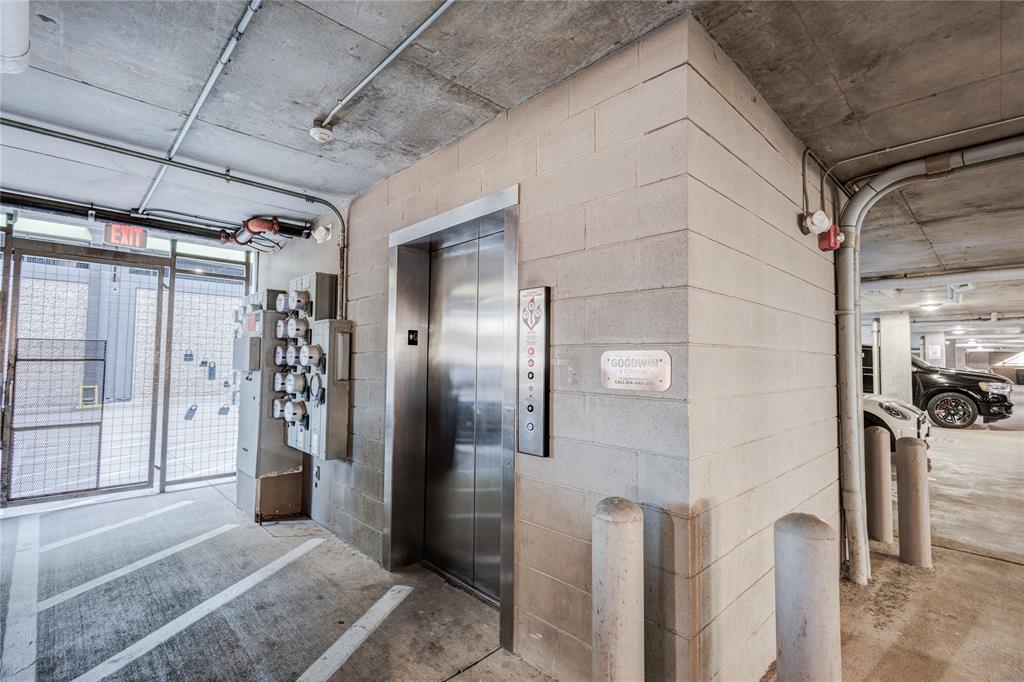 Buzz Condo - Residential