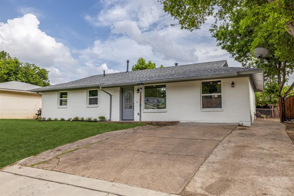 910 Darlene Lane