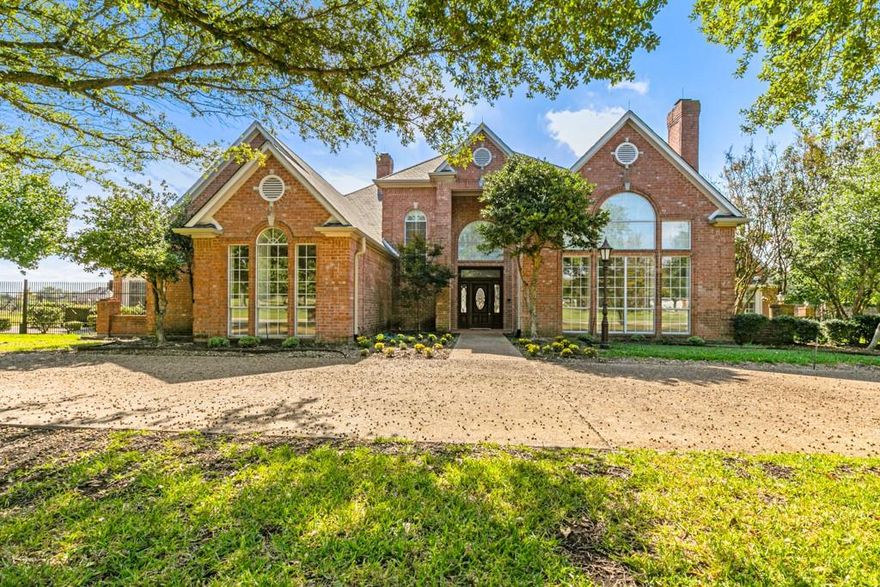 WANTED...A Buyer with VISION & INSPIRATION looking for an awesome property with easy access to the lake, quality custom construction, a 1+AC home site with privacy, lots of mature trees & a desire to create a ONE OF A KIND breathtaking setting! IF THATS YOU...YOUR BLANK CANVAS AWAITS. Live on-site while the update happens in the sep Guest Qtrs. Outdated landscaping & some of the fencing & gates have been recently removed to assist you envision the possibilities. Minor cosmetic updates makes this home move in ready however this property updated & remodeled with todays current standards, designs, finishes etc. could be listed in the $1.1M to $1.3M range. Wonderful opportunity to create YOUR VISION.