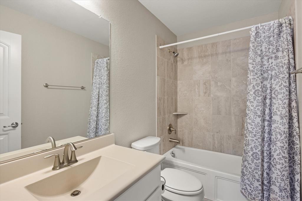 Mistletoe Hill Ph VI & Vii - Residential