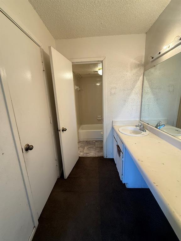 Tealwood-On-The-Creek Condo - Residential