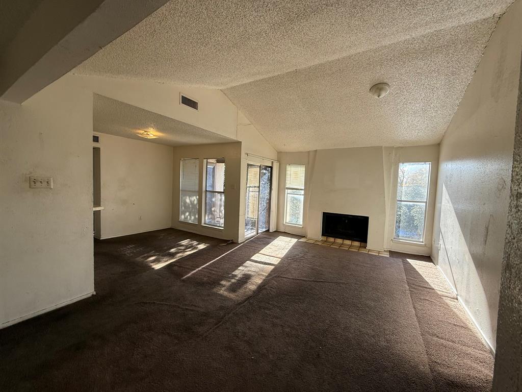 Tealwood-On-The-Creek Condo - Residential