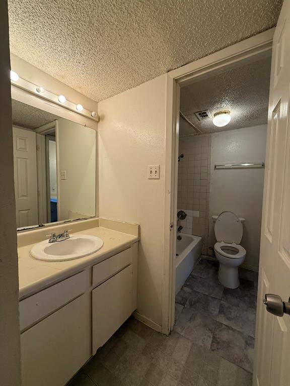 Tealwood-On-The-Creek Condo - Residential