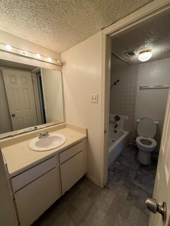 Tealwood-On-The-Creek Condo - Residential