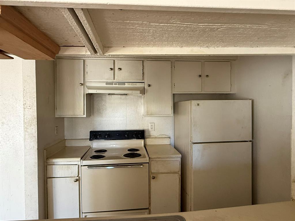 6050 Melody Lane 318