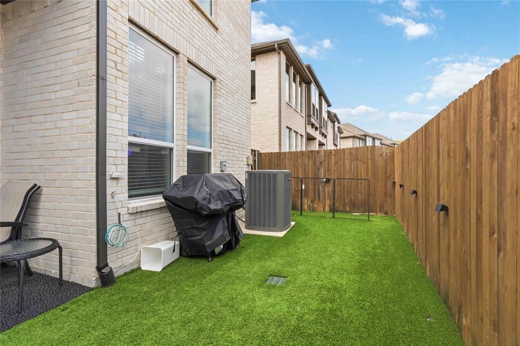 Photo of 1128 Queensdown Way, Forney, TX 75126 (MLS # 21190298)