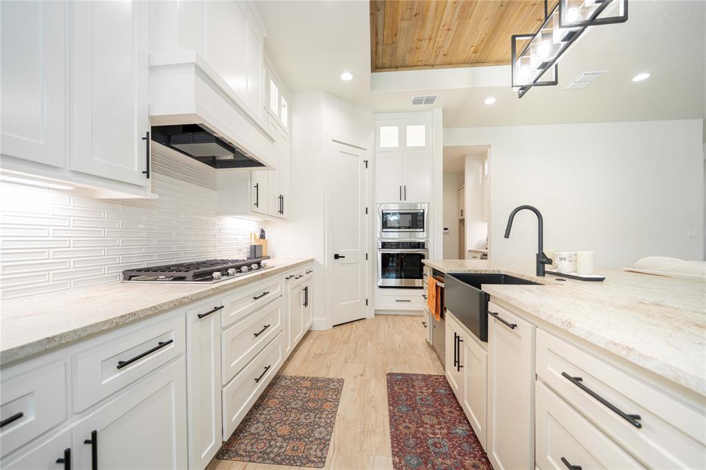 125 Thorn Briar