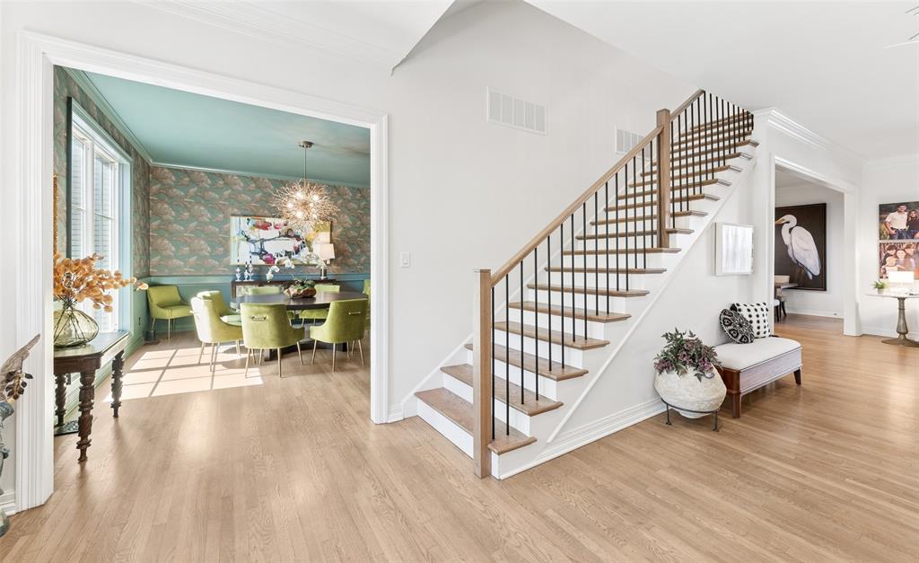 3132 Stanford Avenue