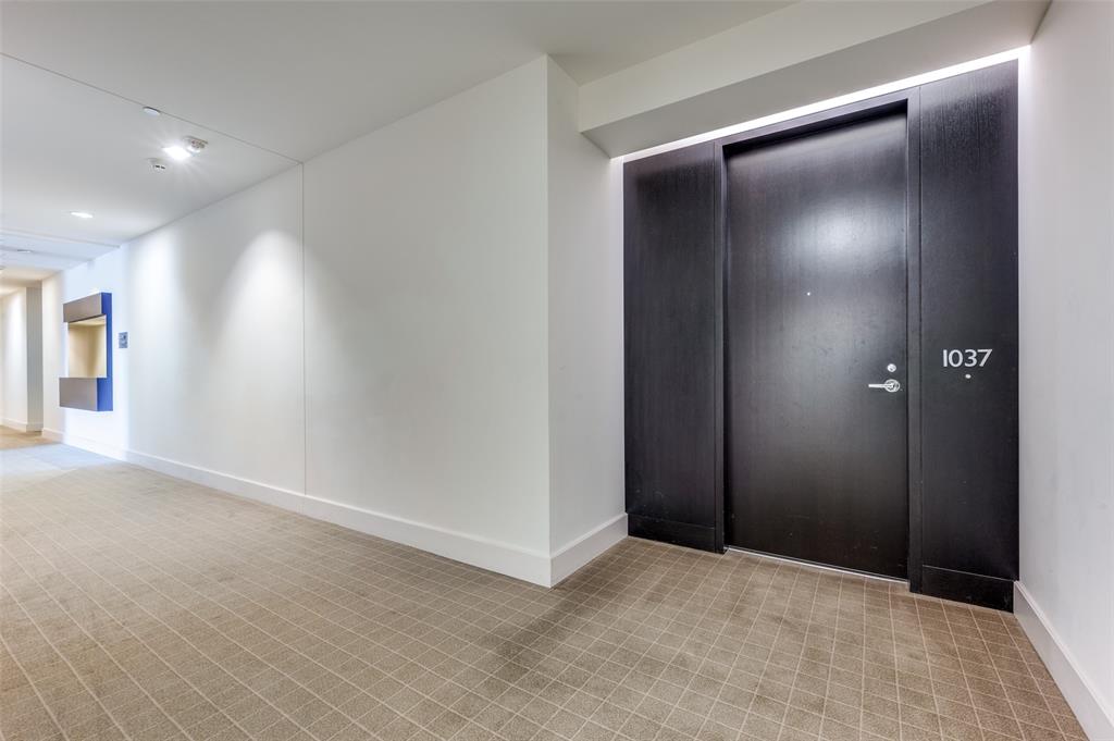 2408 Victory Park Lane 1037