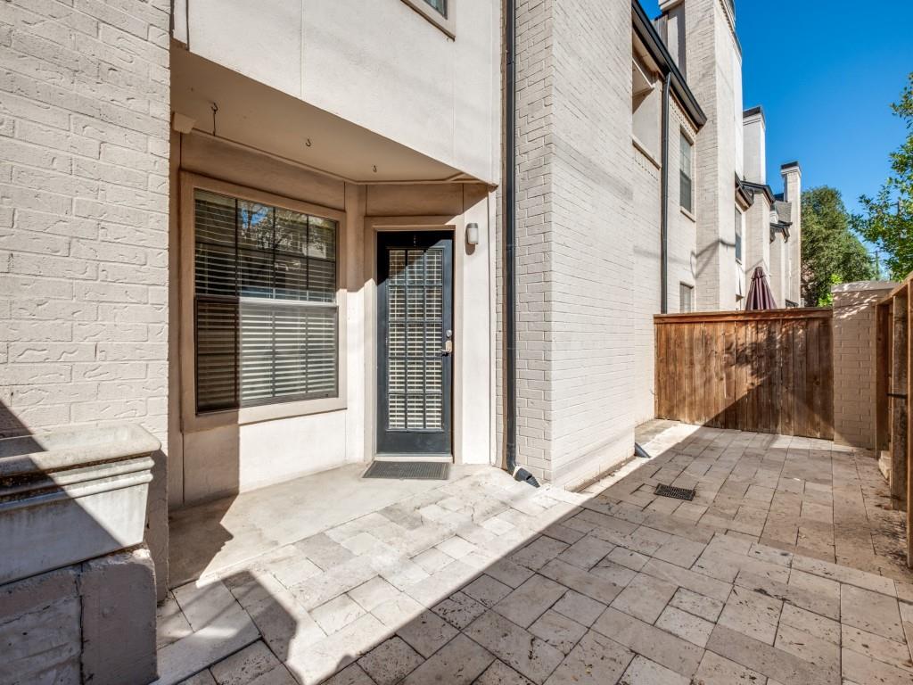 Parks On Travis Condos - Residential Lease