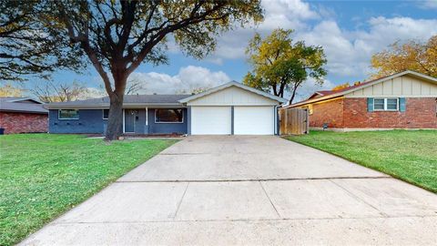 1417 Karla Drive Hurst TX 76053