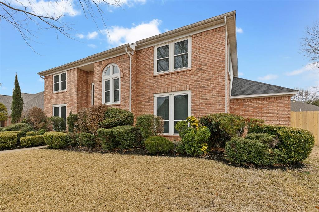 5033 River Bluff Drive