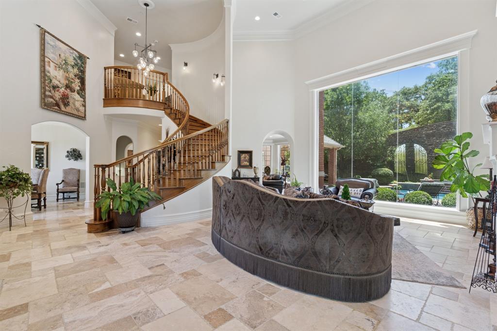 512 Holly Court