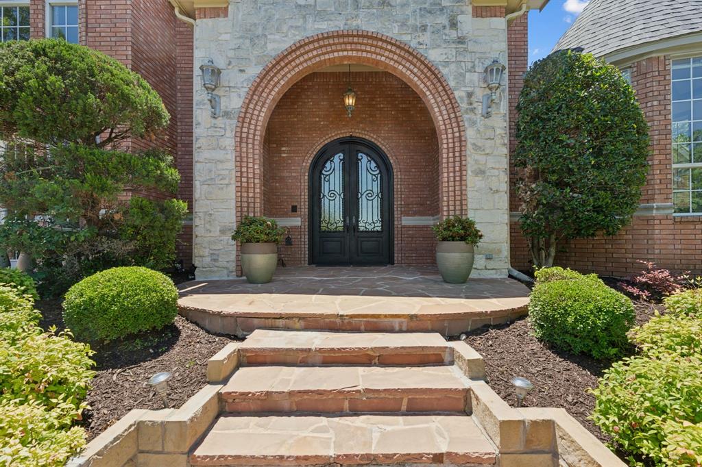 512 Holly Court