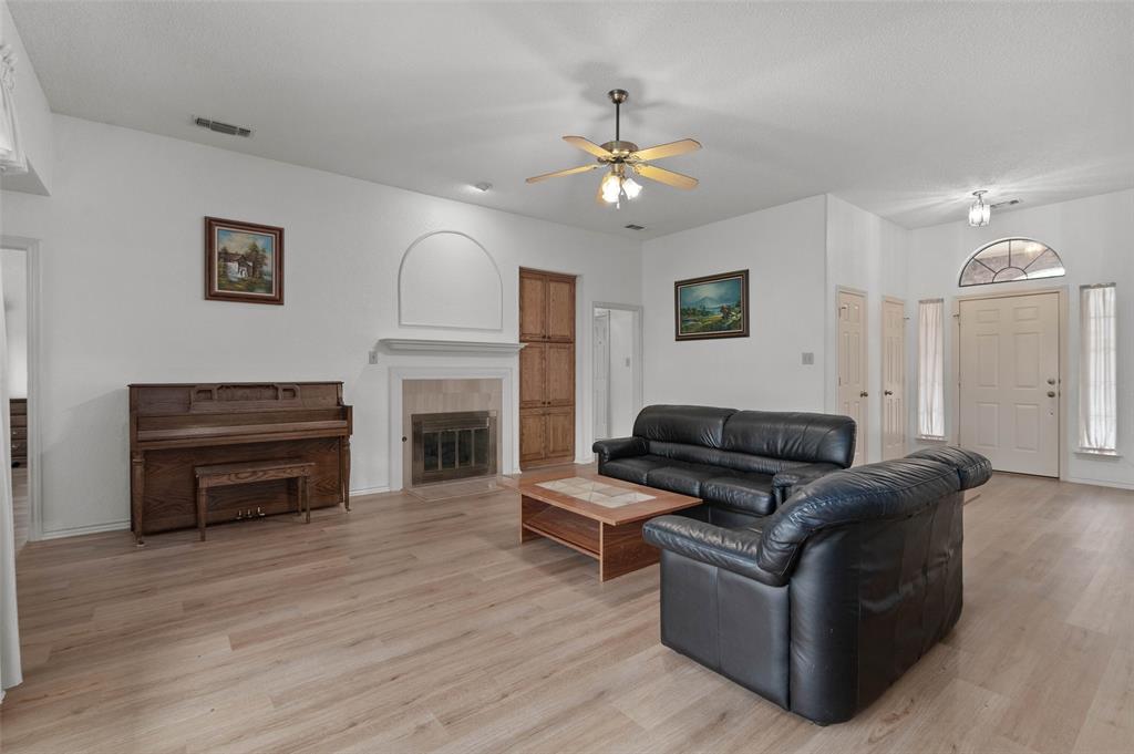 716 Smokerise Circle