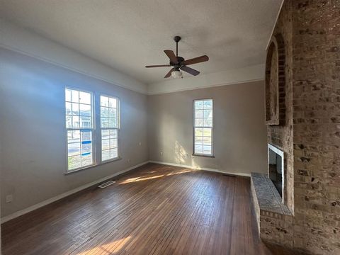 Tiny photo for 702 W Spring Street, Weatherford, TX 76086 (MLS # 21101239)