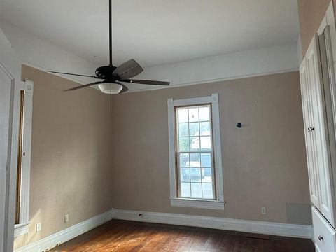 Tiny photo for 702 W Spring Street, Weatherford, TX 76086 (MLS # 21101239)