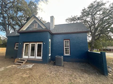 Tiny photo for 702 W Spring Street, Weatherford, TX 76086 (MLS # 21101239)