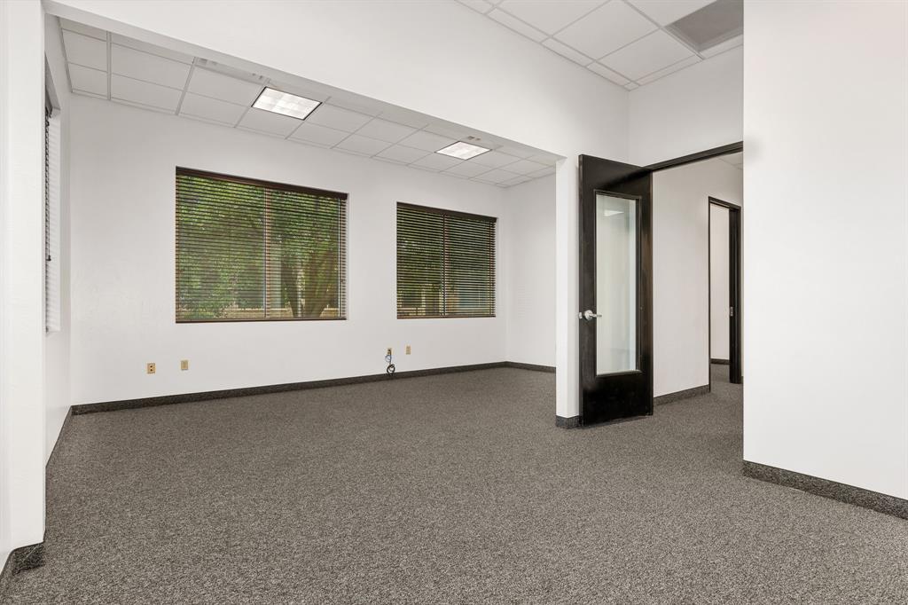 Frisco Bridges Office Park Ph II Condo - Commercial Lease