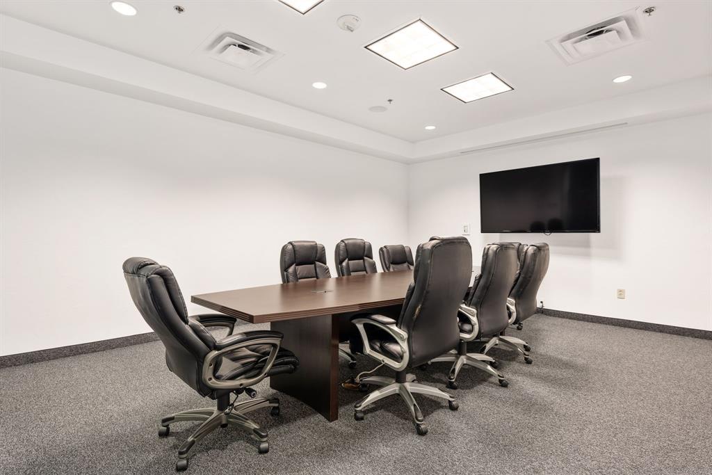 Frisco Bridges Office Park Ph II Condo - Commercial Lease