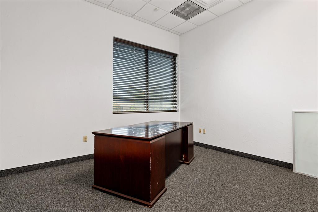 Frisco Bridges Office Park Ph II Condo - Commercial Lease