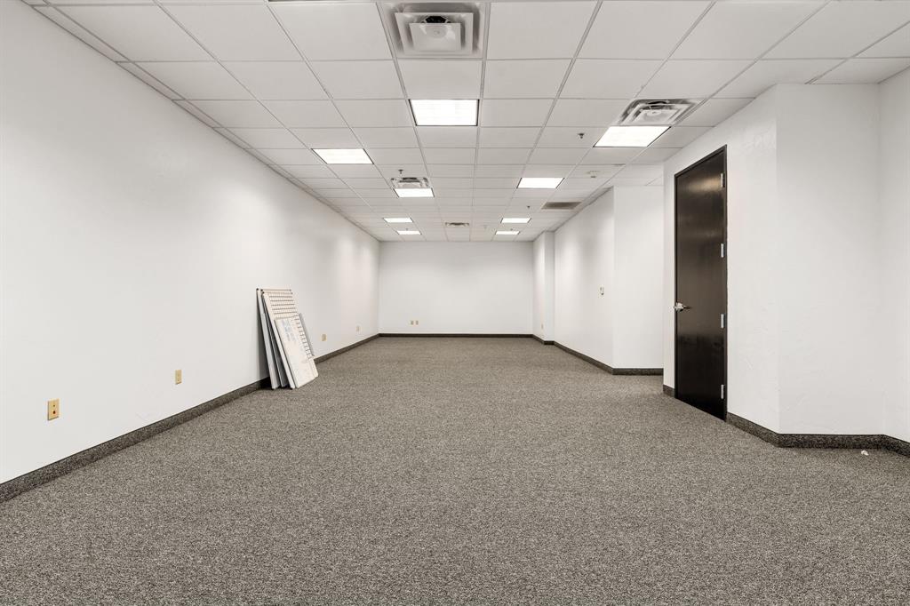 Frisco Bridges Office Park Ph II Condo - Commercial Lease