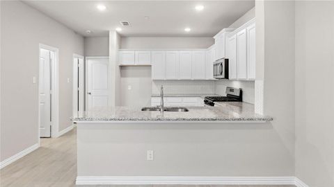 Photo of 3716 Paradise Way, Sherman, TX 75090 (MLS # 21156107)