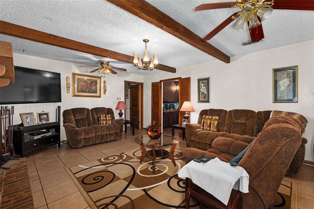7413 Red Fox Trail