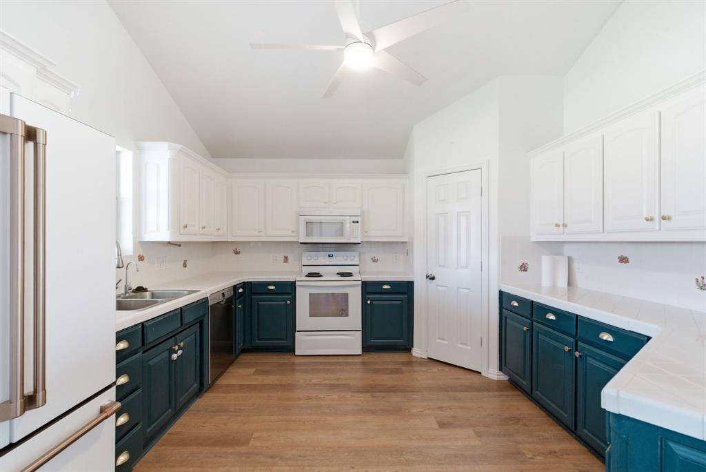 Woody Creek Estates Ph - Residential