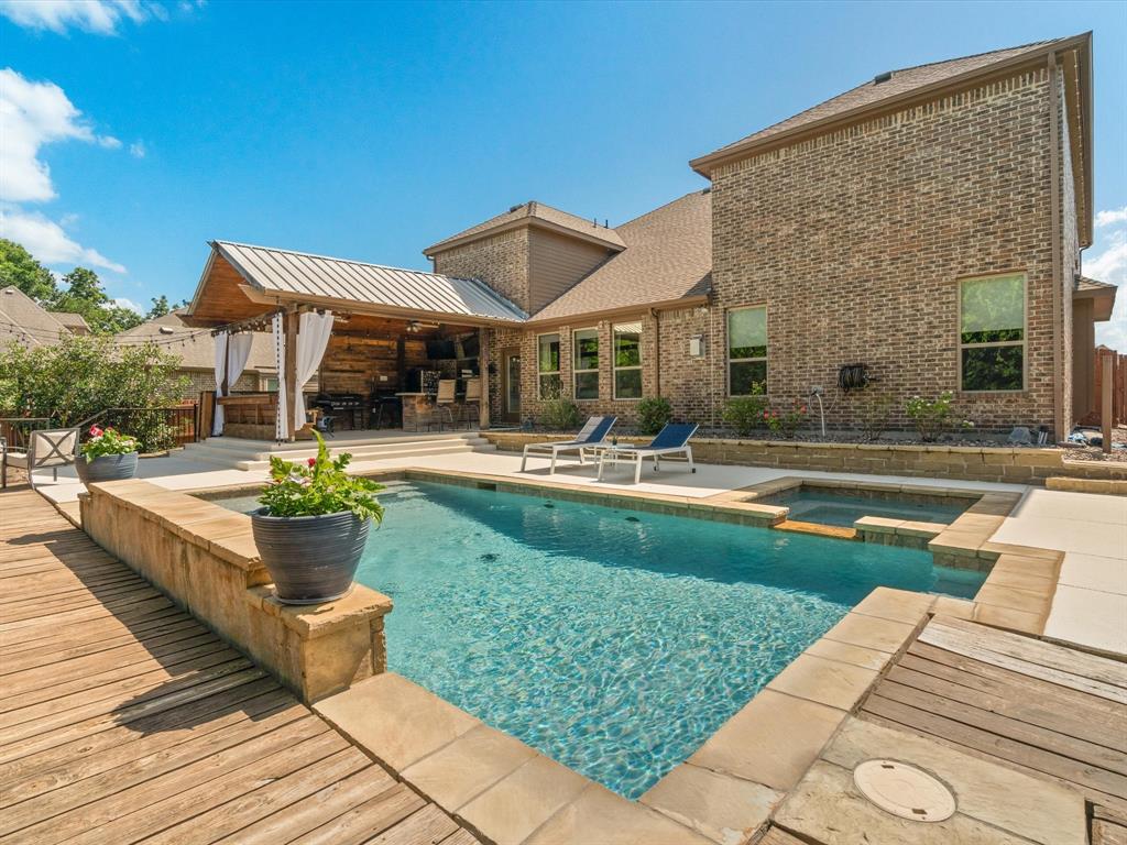 5302 Fairmont Court