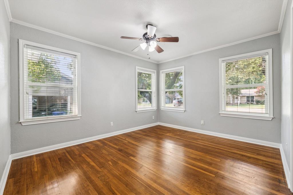 Castle Crest - Residential