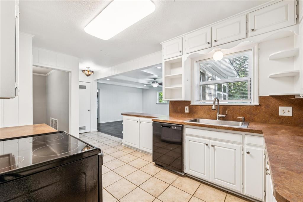 Castle Crest - Residential