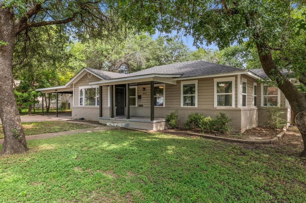 Castle Crest - Residential