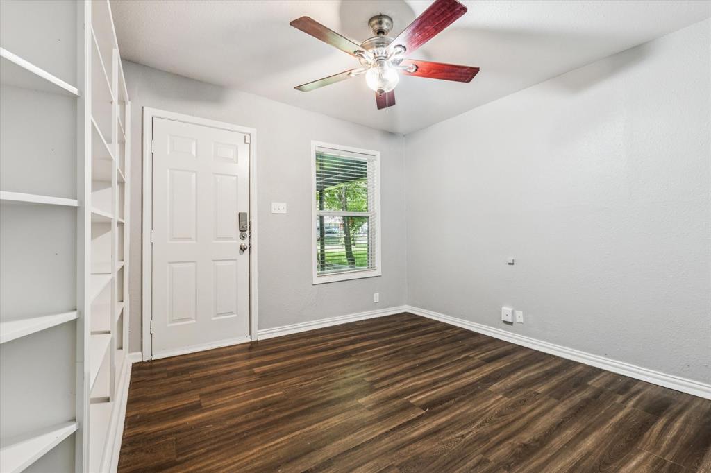 Castle Crest - Residential