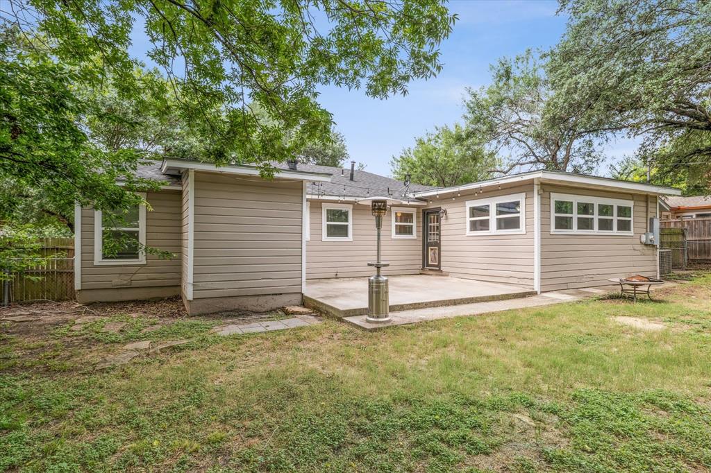 Castle Crest - Residential