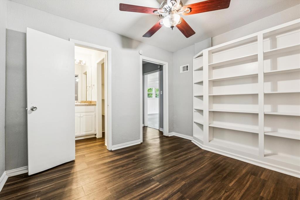 Castle Crest - Residential