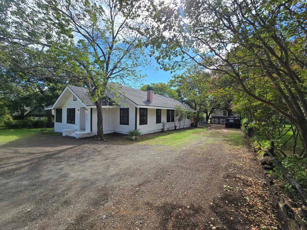 4824 Meadowbrook Drive