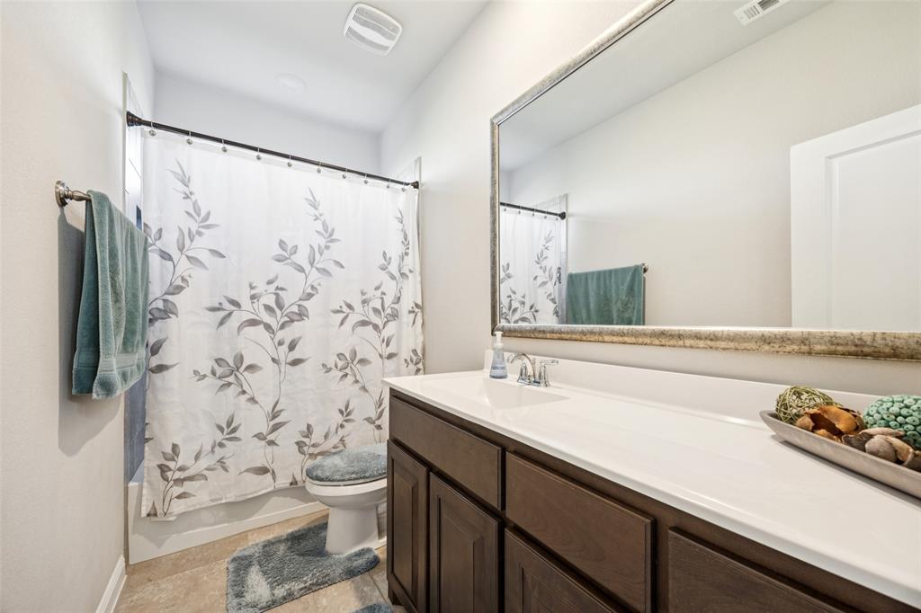 2441 Mockingbird Court