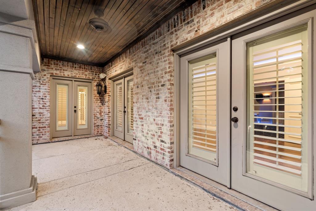 Shadow Wood Estates - Residential