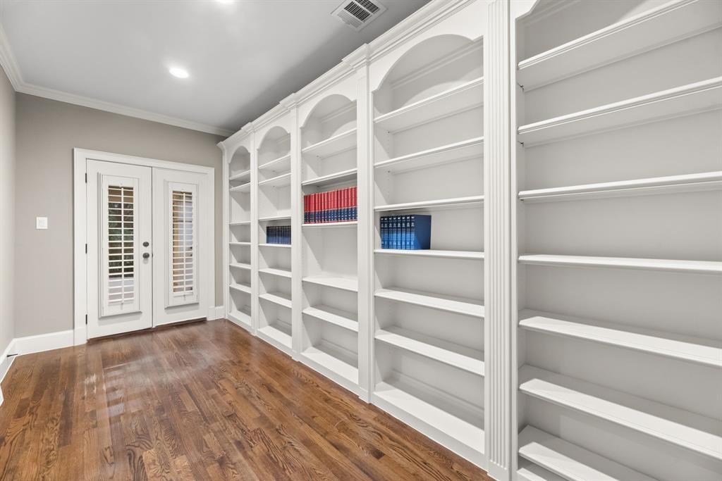 Shadow Wood Estates - Residential