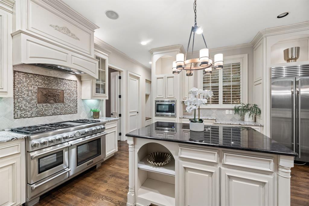 Shadow Wood Estates - Residential