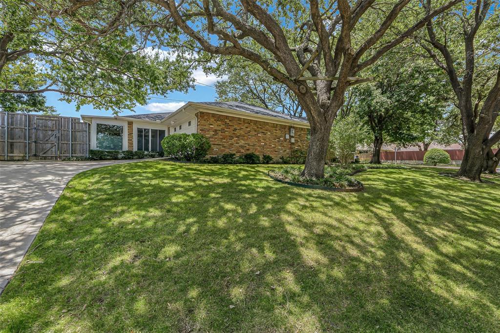 4020 Flintridge Drive
