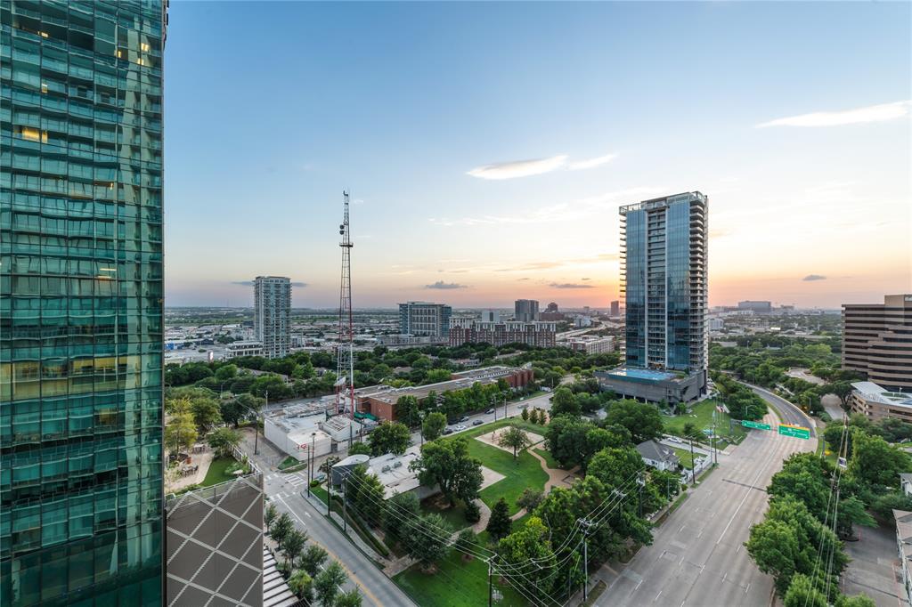 2900 McKinnon Street 1503