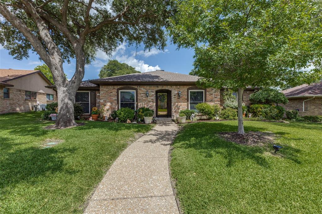 3816 Roan Circle