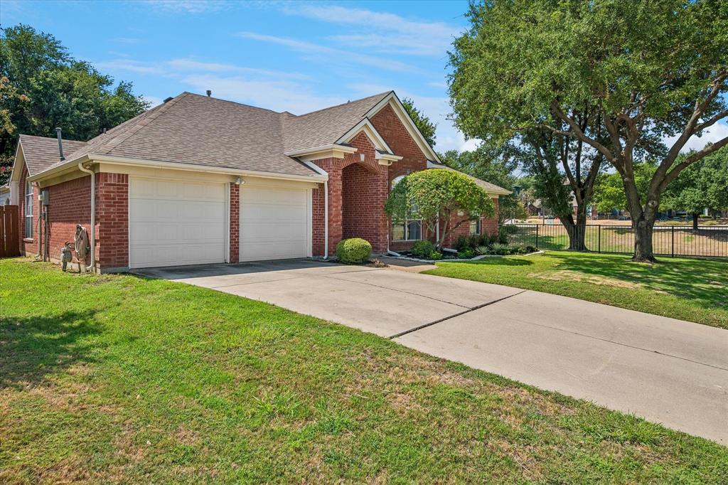 412 Manders Court