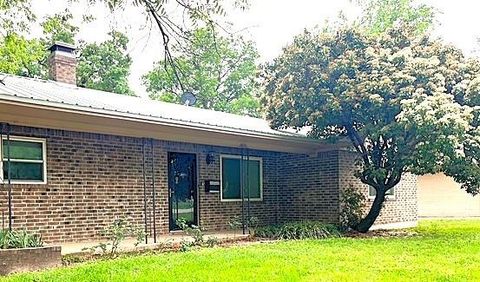 501 W College Street Rising Star TX 76471