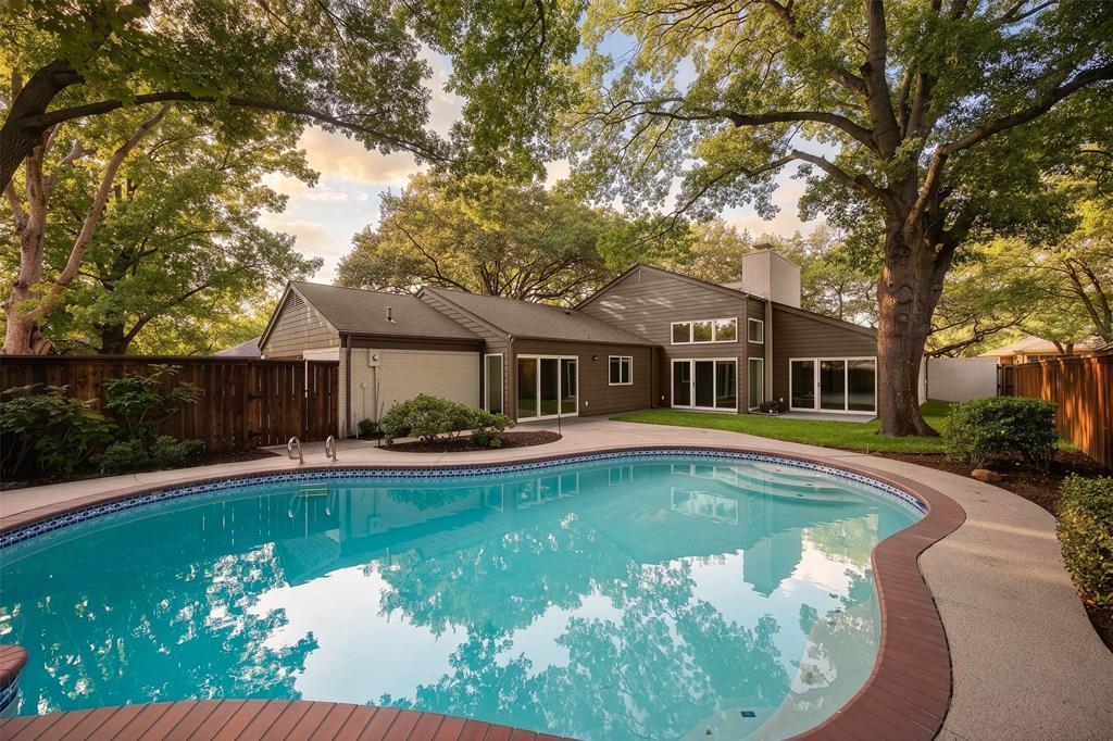 Lake Hlnds Add - Residential