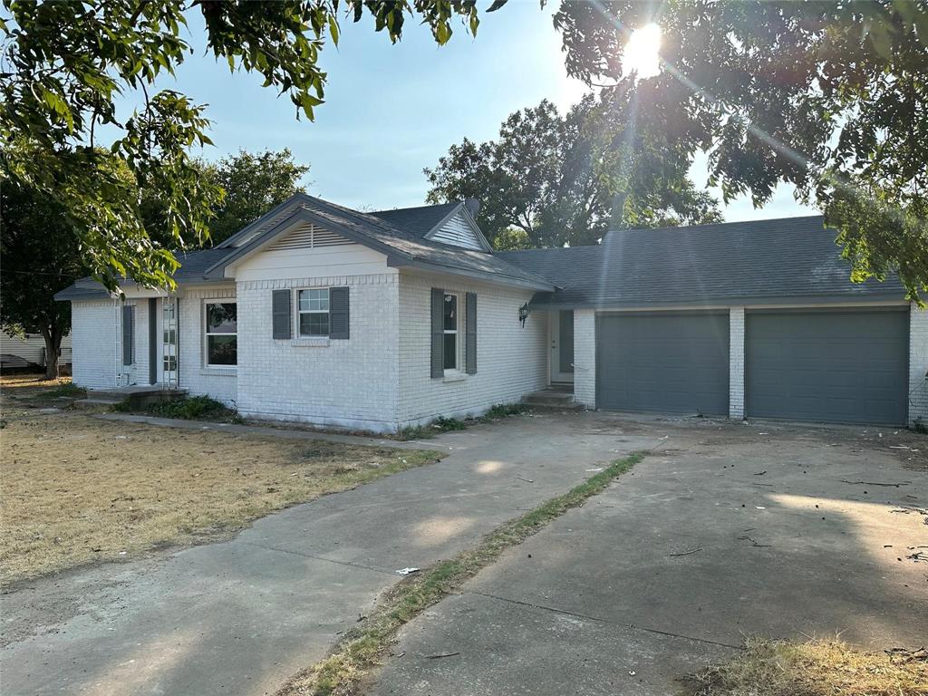 909 Jerry Mashek Drive