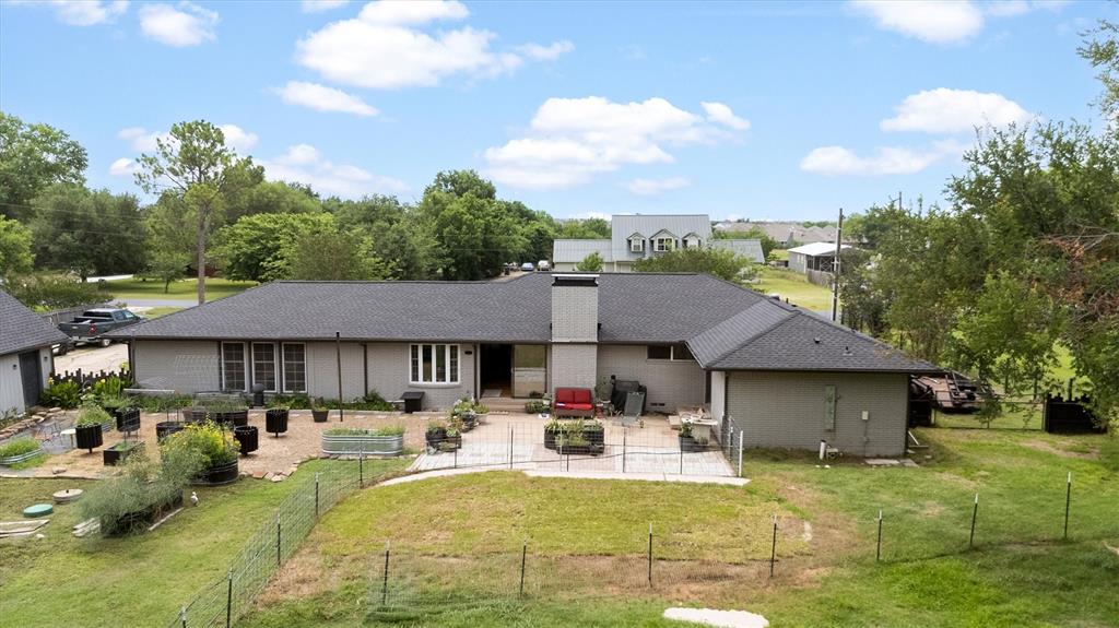 216 Meadowlark Lane