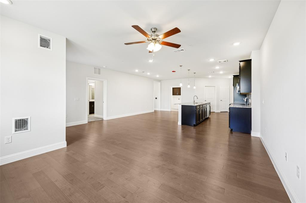 1735 Wittington Place 2203